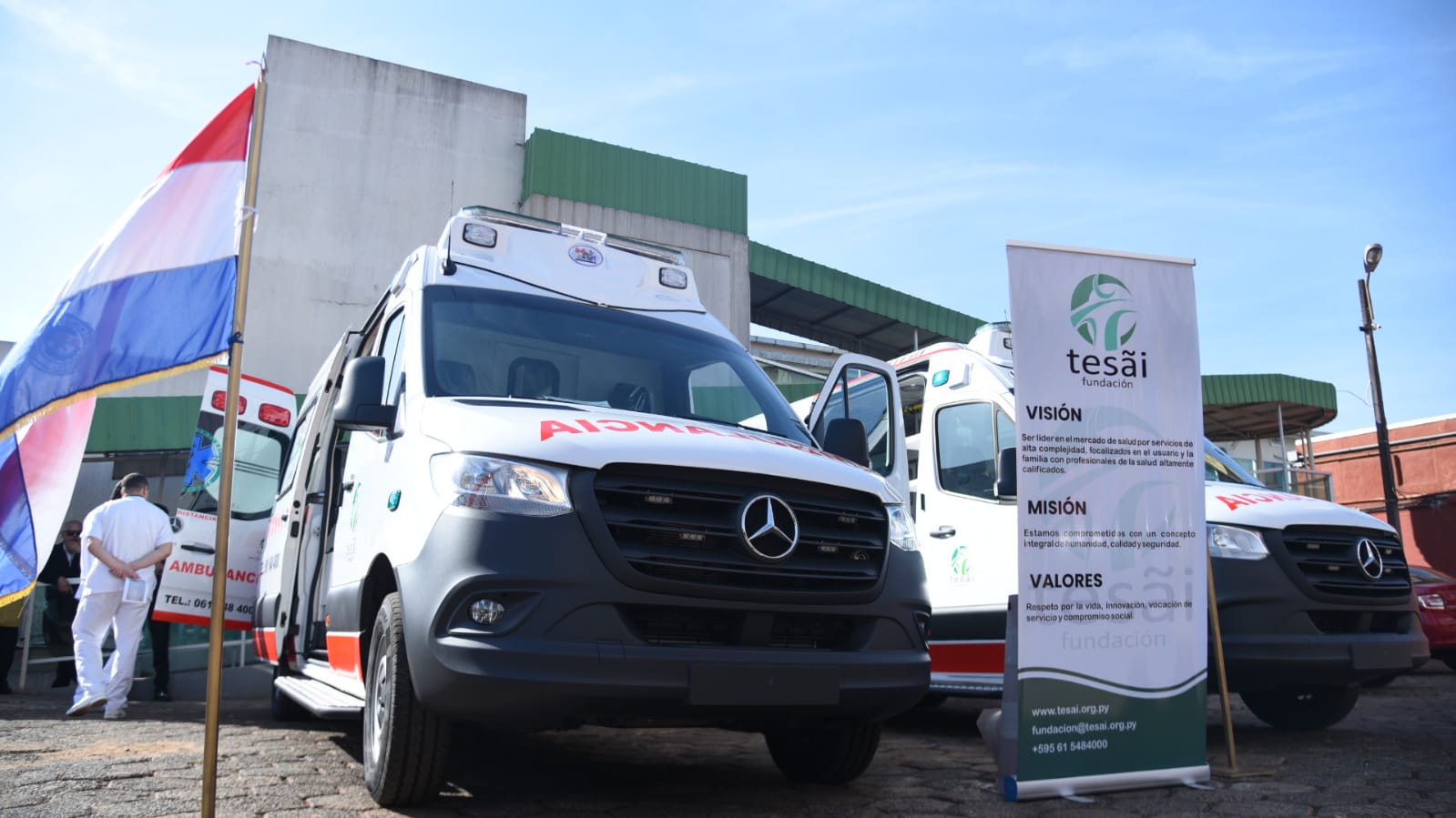 Fundación Tesãi adquirió moderna ambulancia con UTI | ITAIPU BINACIONAL
