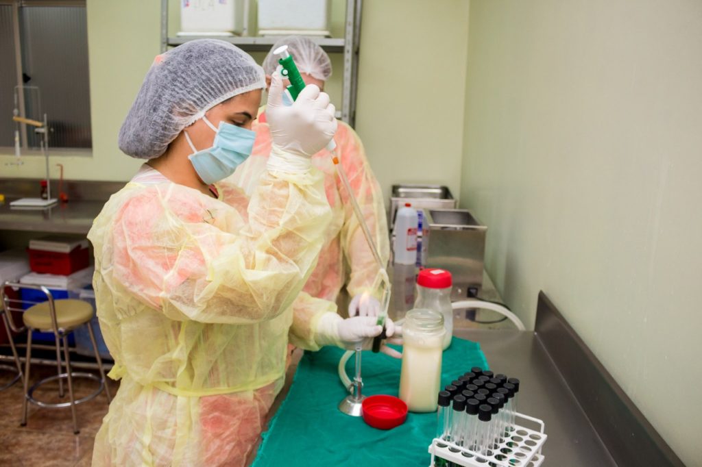El Centro Satélite de Donación de leche materna del Hospital Macarena  adopta medidas para garantizar la seguridad de donantes y sanitarios
