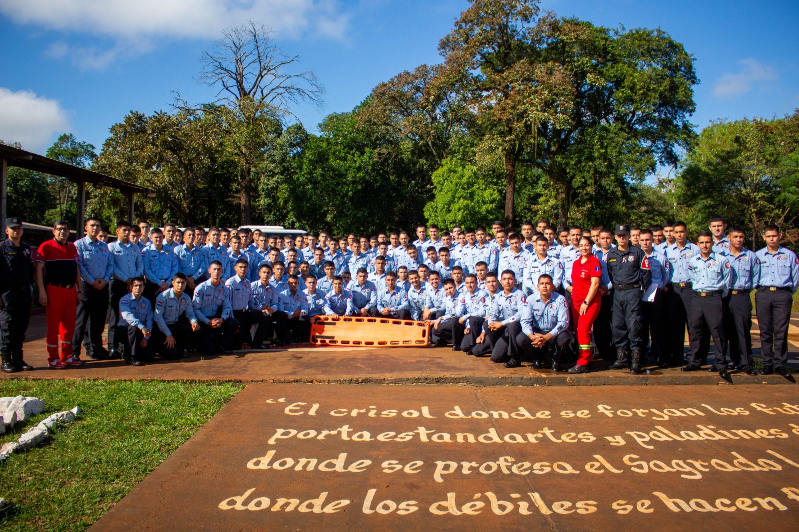 Aspirantes del Colegio de Policía de Alto Paraná reciben capacitación en manejo de traumas con apoyo de Tesãi