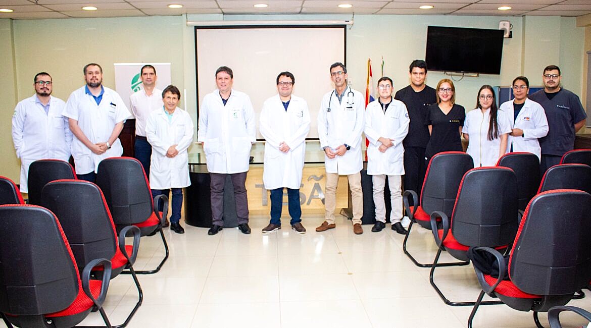 ITAIPU promueve la formación médica de excelencia con el respaldo a ateneos clínicos realizados en Tesãi