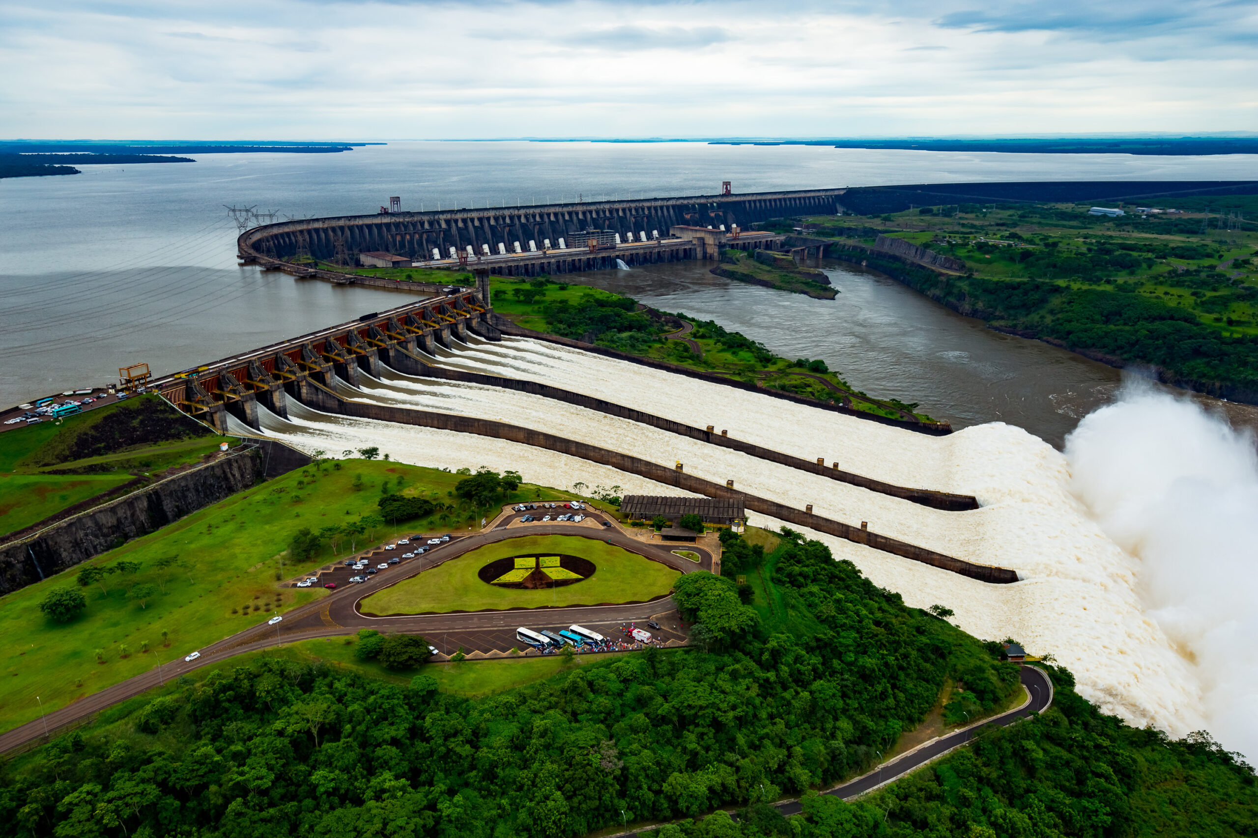 ITAIPU inyectó USD 269 millones al Estado paraguayo en el primer semestre de 2025 por Anexo C