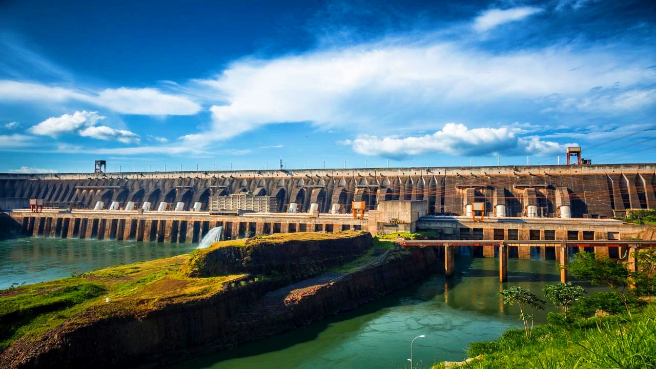 ITAIPU suministró al país 12.109 GWh de energía eléctrica durante el primer semestre del año