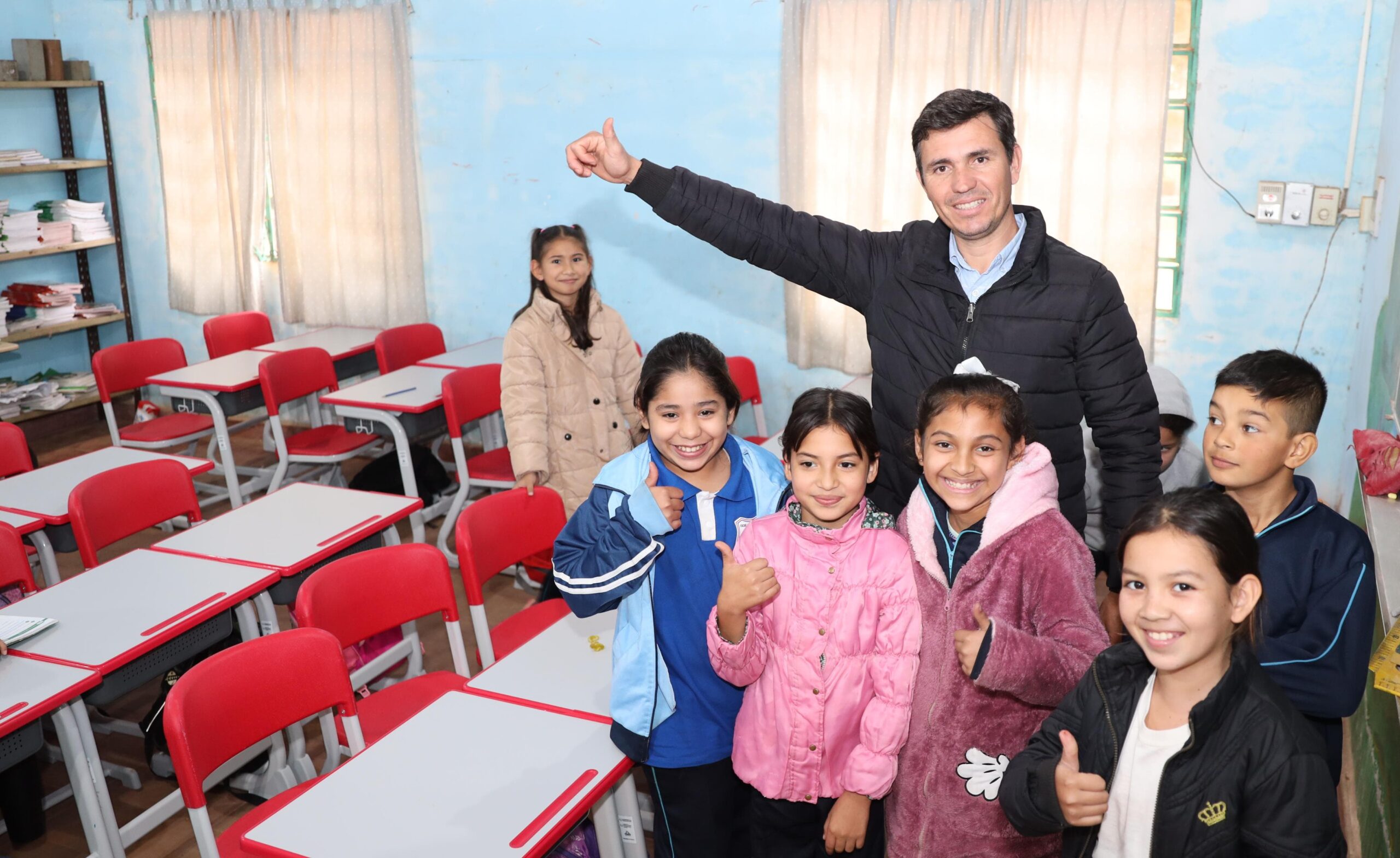 Escuelas y colegios públicos ya recibieron más de 300.000 muebles escolares adquiridos por ITAIPU