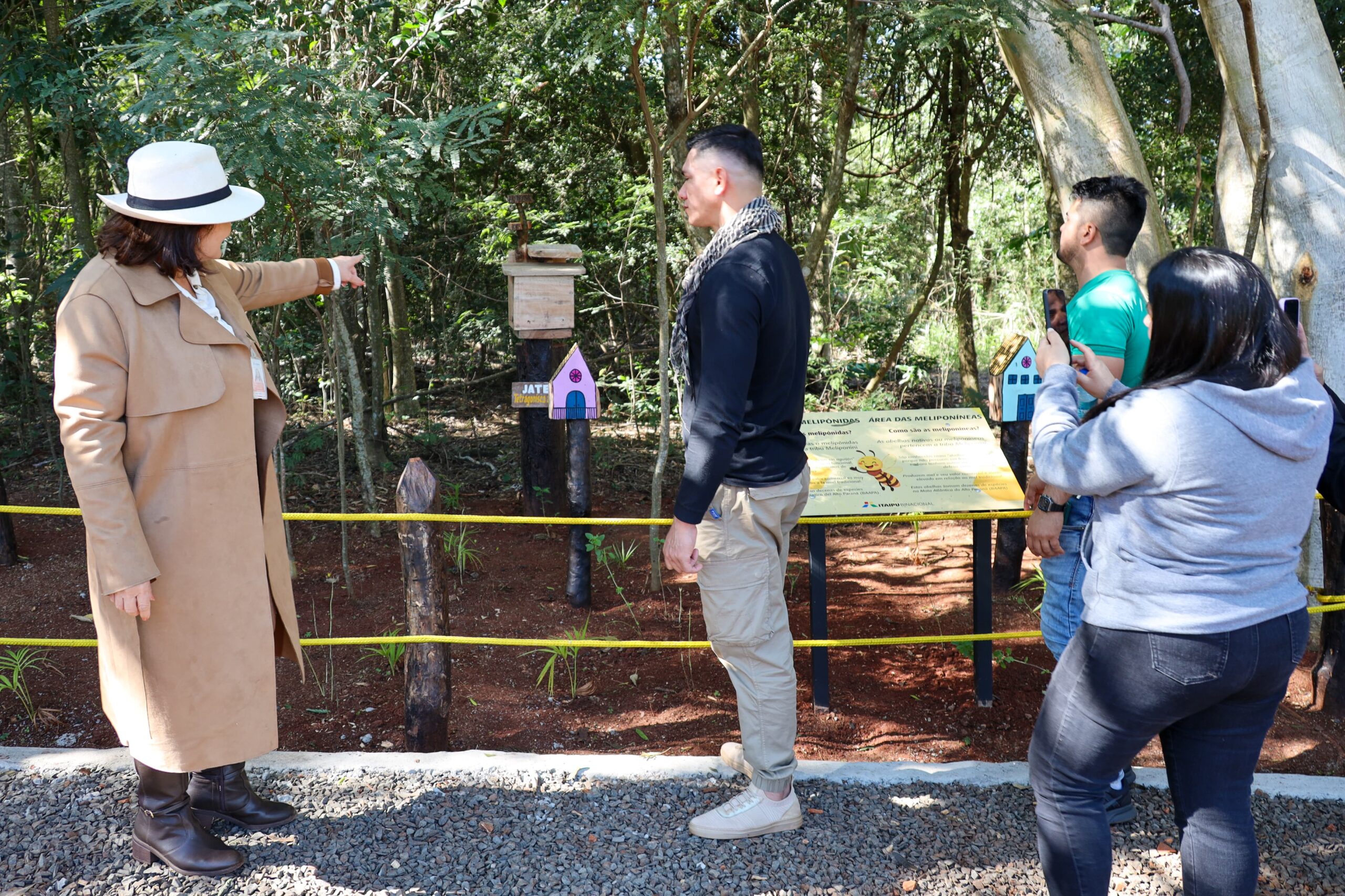 Refugio de Abejas Nativas de ITAIPU ya recibió a cientos de visitantes en Saltos del Guairá