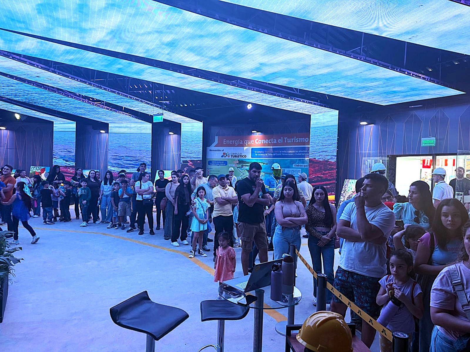 Casi 45.000 personas ya disfrutaron de los atractivos que ofrece ITAIPU en la Expo 2025