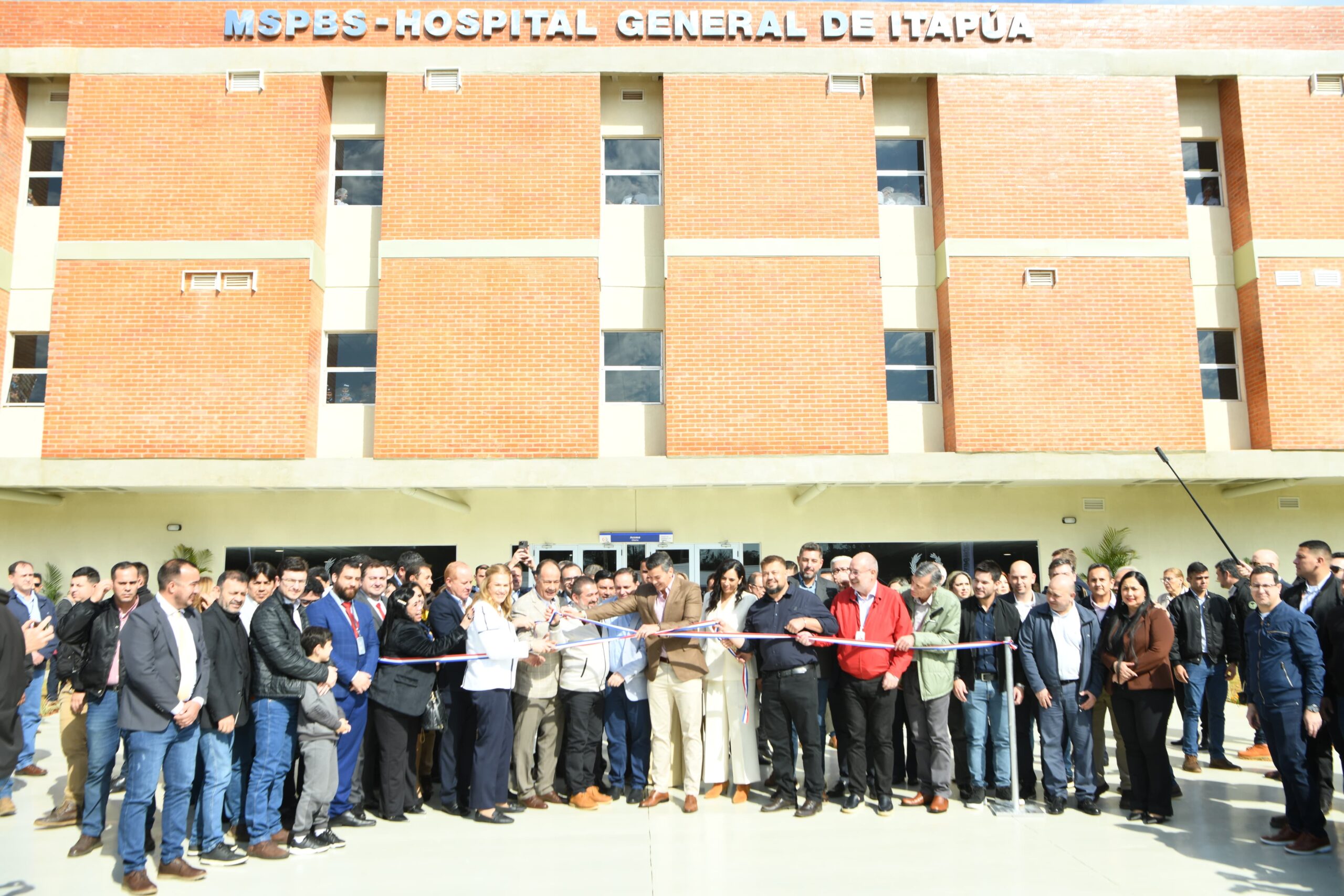 Gobierno habilita Hospital General de Itapúa, equipado íntegramente con recursos de ITAIPU