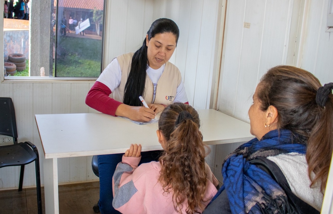 Ciudad Mujer Móvil brindó 2.124 servicios gratuitos en Amambay con apoyo de ITAIPU