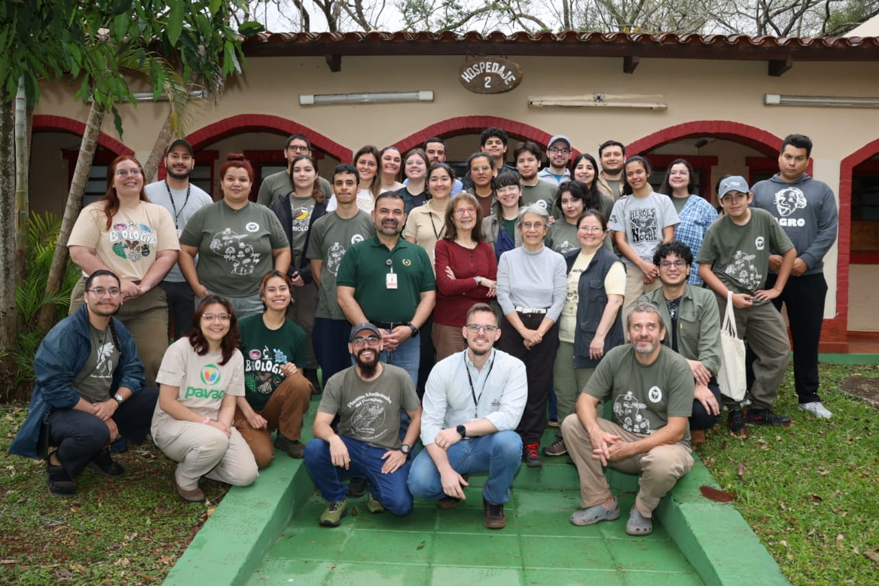 Realizan campamento de ciencias botánicas en Reserva Natural Itabo de ITAIPU