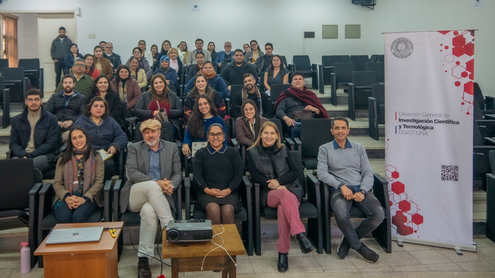 ITAIPU fortalece competencias en publicación científica con miras al lanzamiento de su repositorio académico