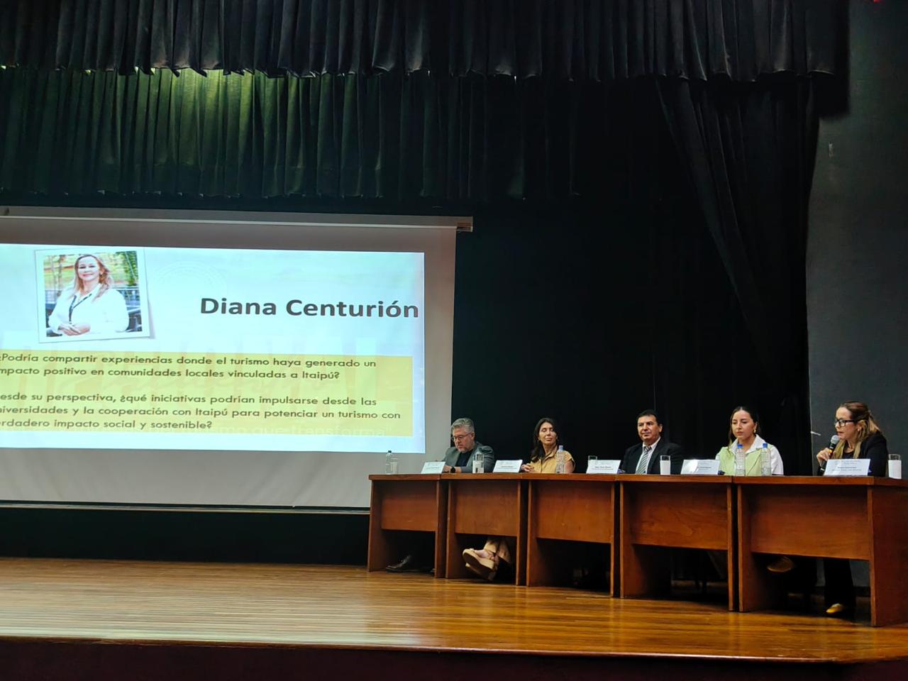 Binacional marcó presencia en encuentro regional sobre turismo transformador en la UNE