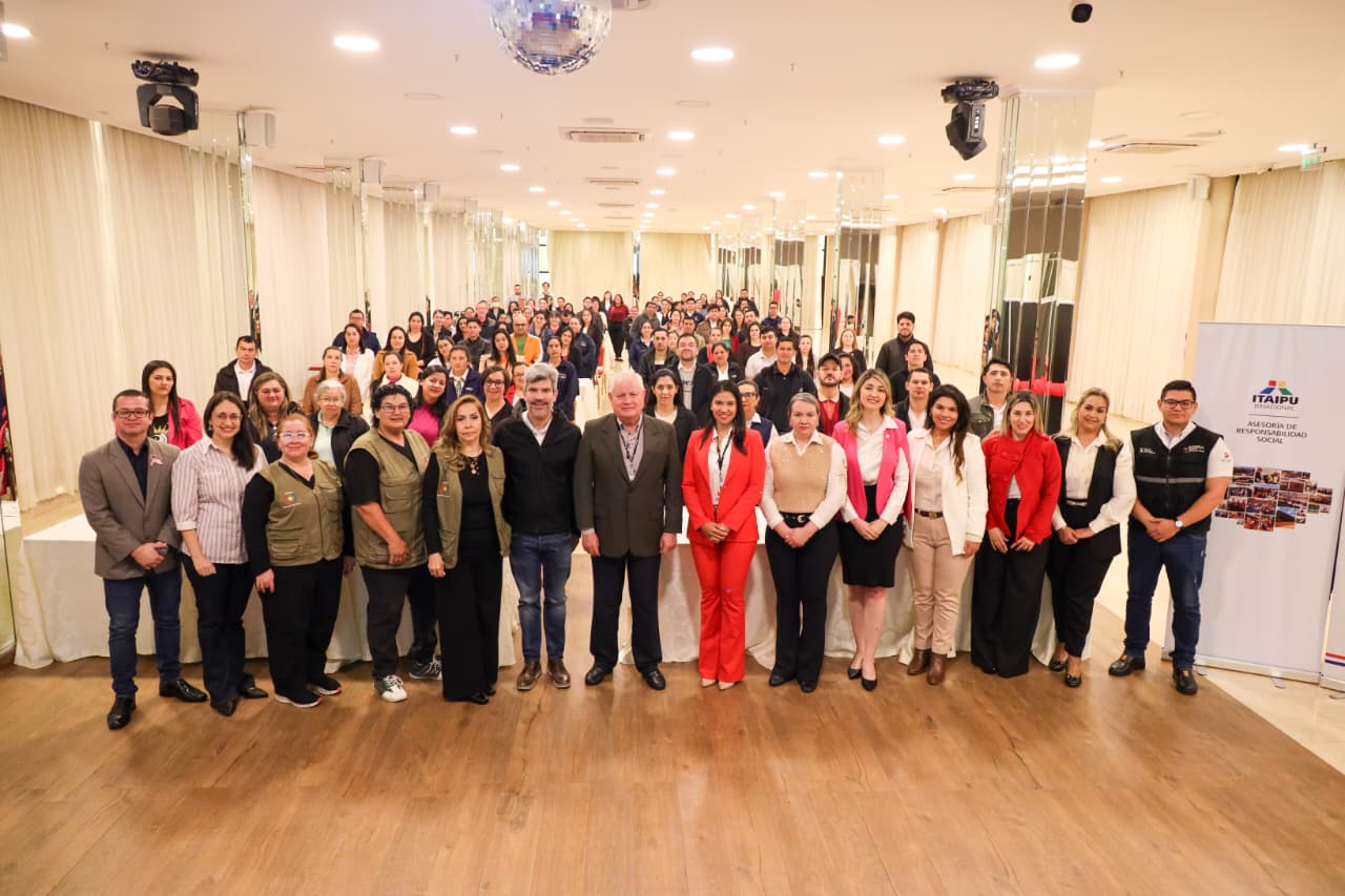 Grupo de Trabajo ITAIPU Salud impulsa capacitación para atención de adultos mayores en Alto Paraná