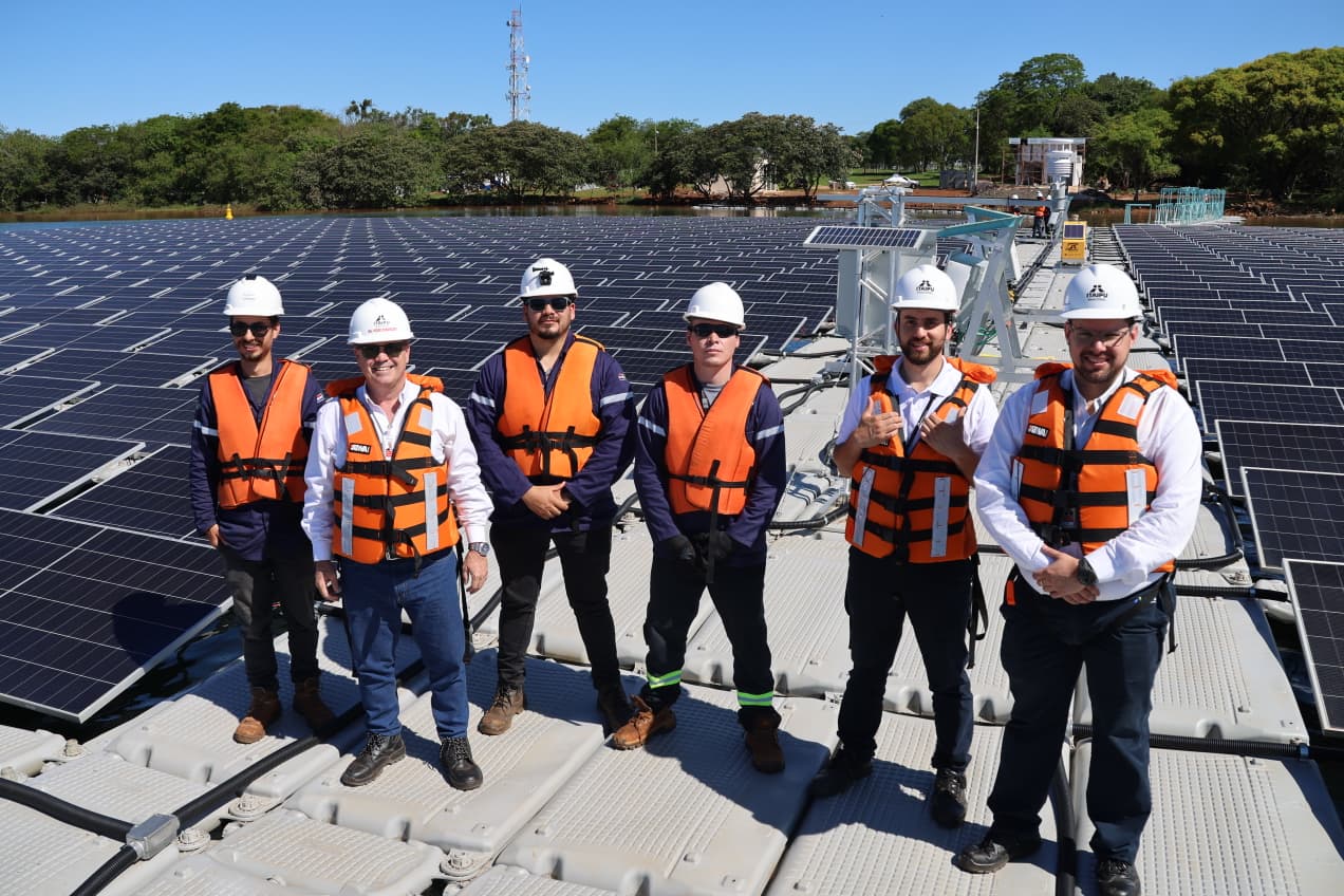 ITAIPU inicia proceso de energización de su Planta Solar Flotante instalada en el embalse