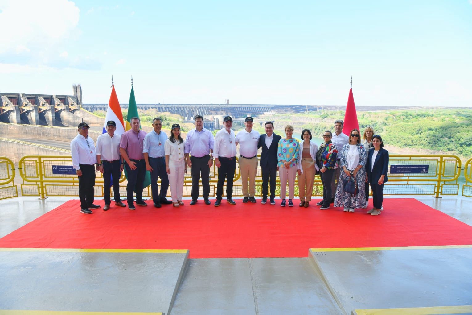 Príncipe Alberto II de Mónaco visitó ITAIPU atraído por sus acciones ambientales y de sostenibilidad