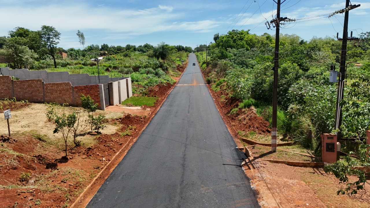 Avanzan las obras de pavimentación en el kilómetro 9 de Ciudad del Este impulsadas por ITAIPU