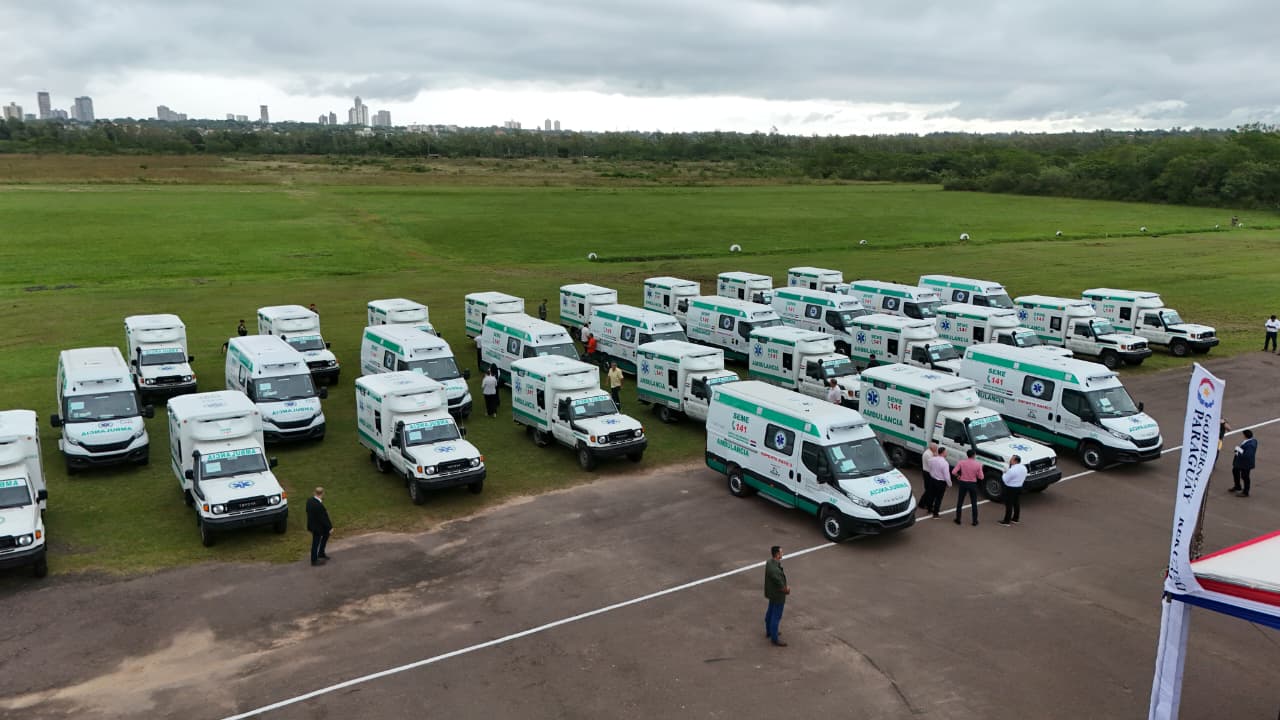 Salud Pública completó lote de 217 ambulancias adquiridas por ITAIPU para las regiones sanitarias del país y el SEME