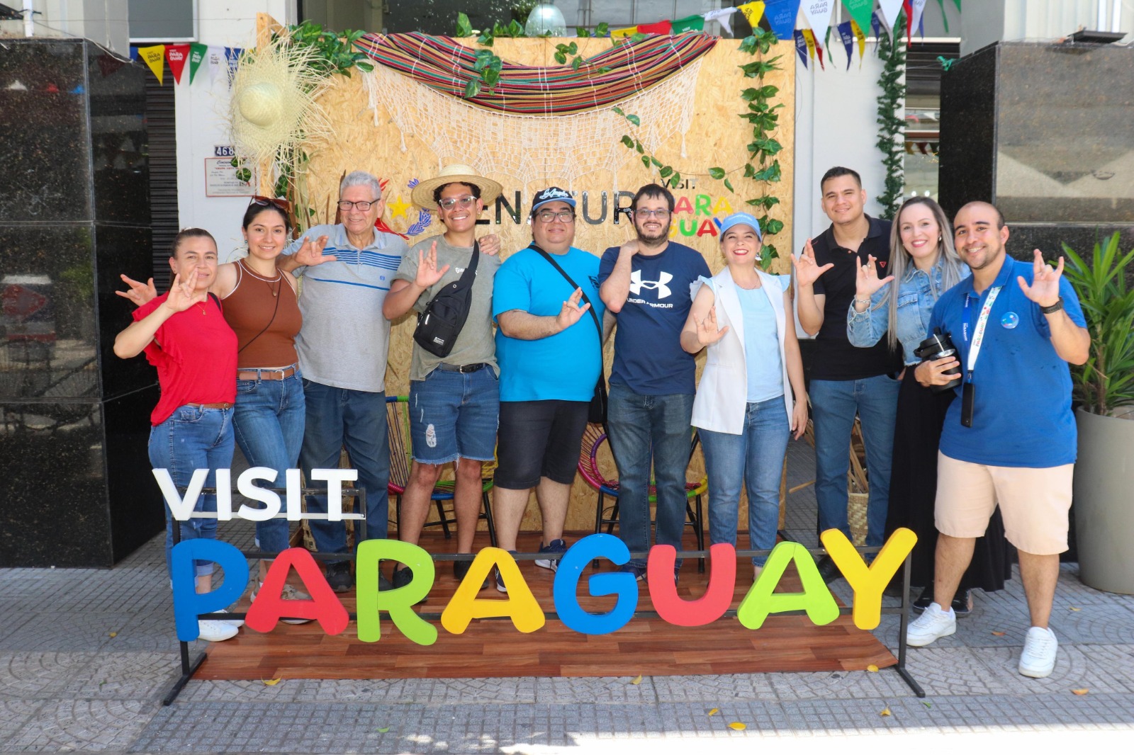 ITAIPU apoyó la Feria Palmear «Juntos por la Inclusión» con propuestas accesibles para todos