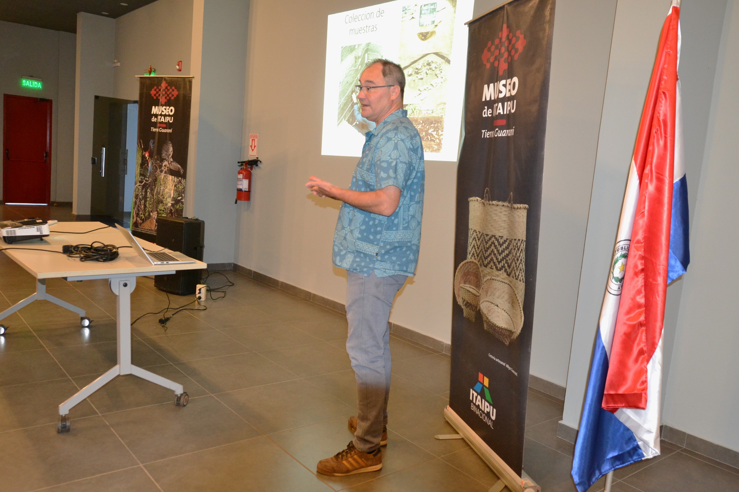 Expertos internacionales disertaron sobre paleoecología en el Museo de ITAIPU
