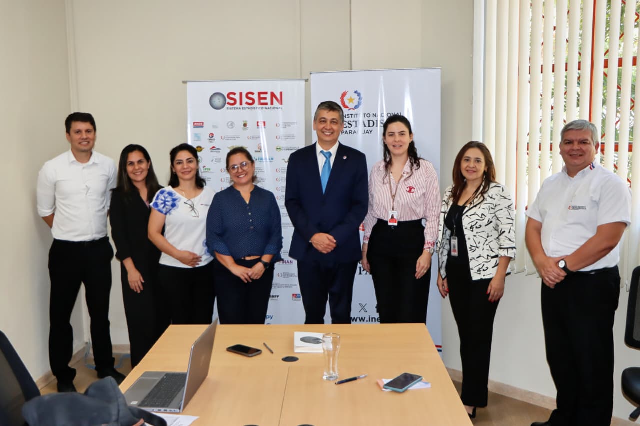 ITAIPU y el INE planifican tareas para la evaluación socioeconómica a postulantes a becas del Gobierno 2026