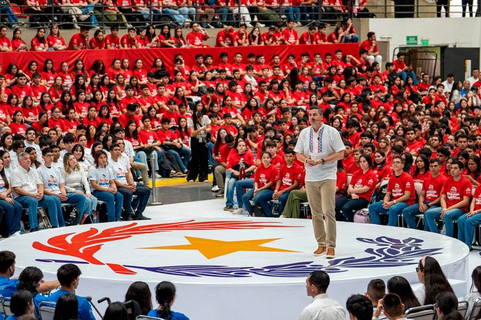Gobierno ofrece 5.000 becas universitarias y técnicas a jóvenes talentosos en la Convocatoria 2026