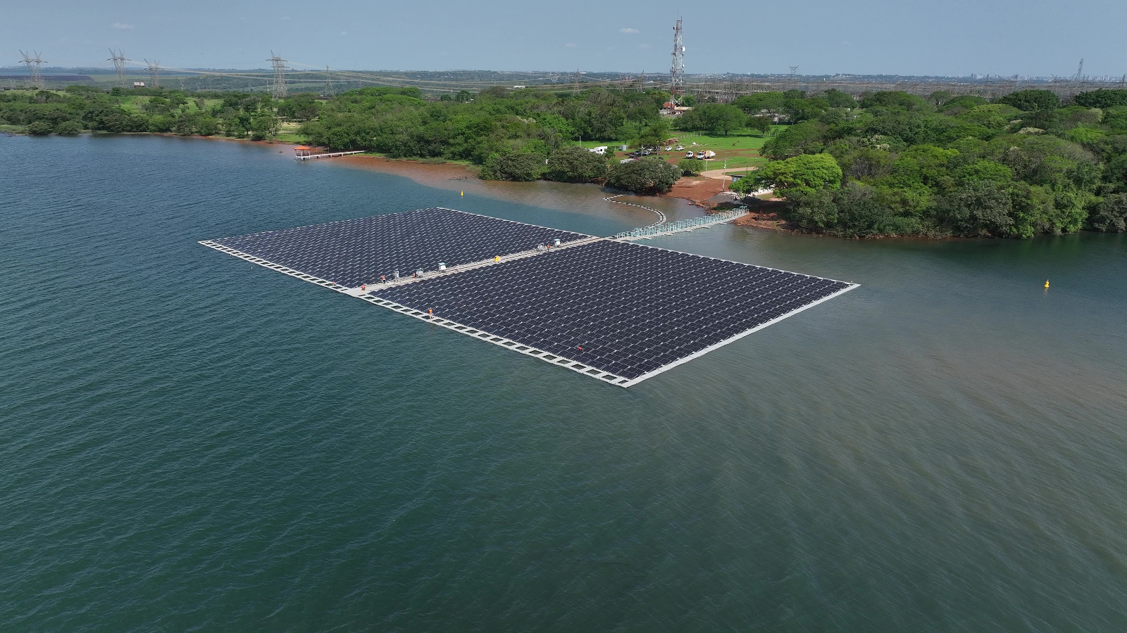 ITAIPU promovió la utilización de nuevas energías renovables con actividades estratégicas en el 2025