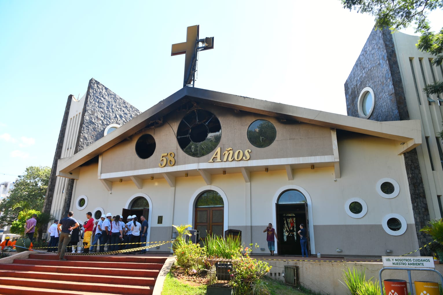 ITAIPU cooperará en la restauración integral de la Catedral San Blas de Ciudad del Este tras incendio