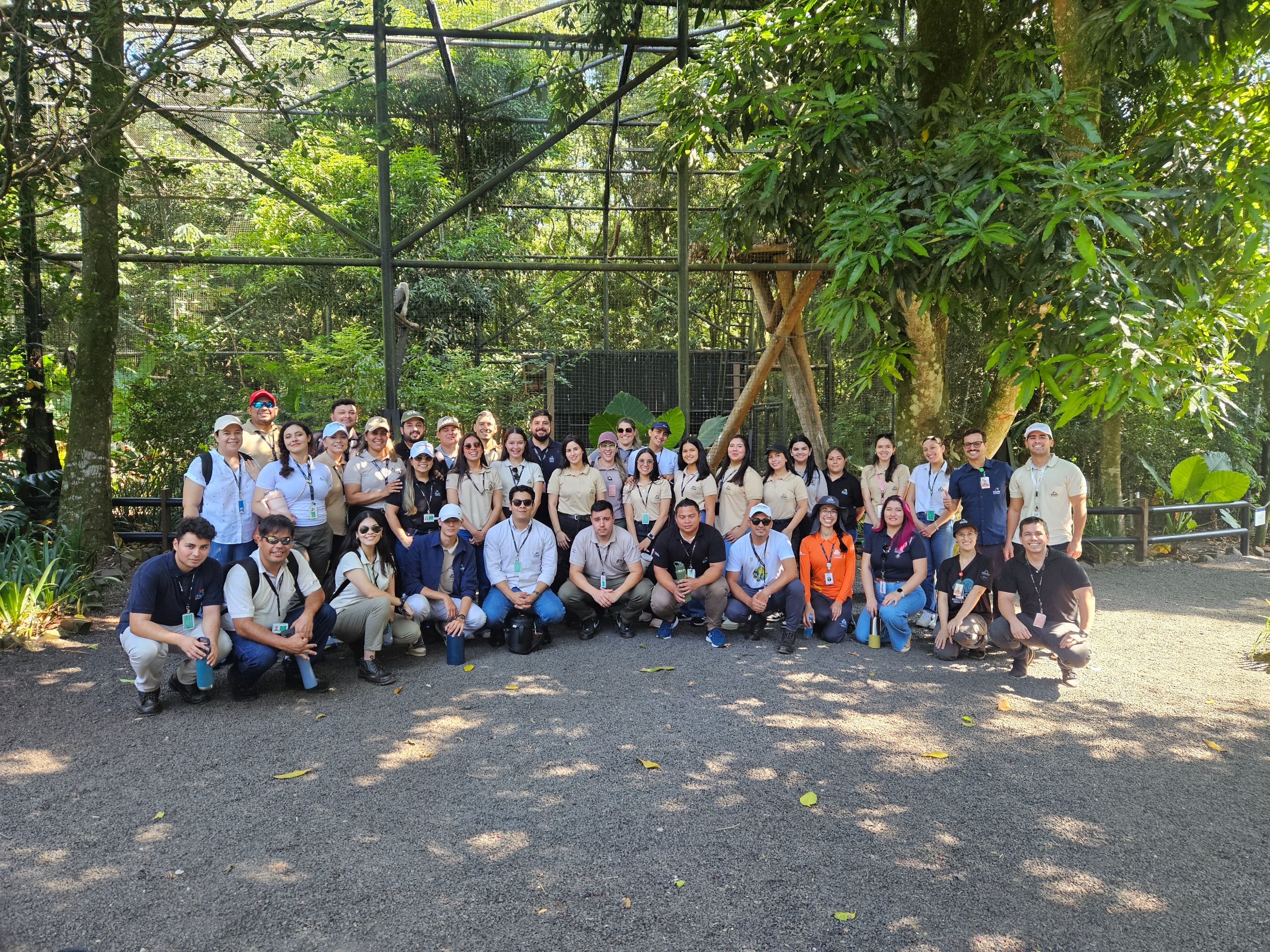 Monitores de Tekotopa de ITAIPU visitaron el Refugio Biológico Bela Vista para compartir experiencias