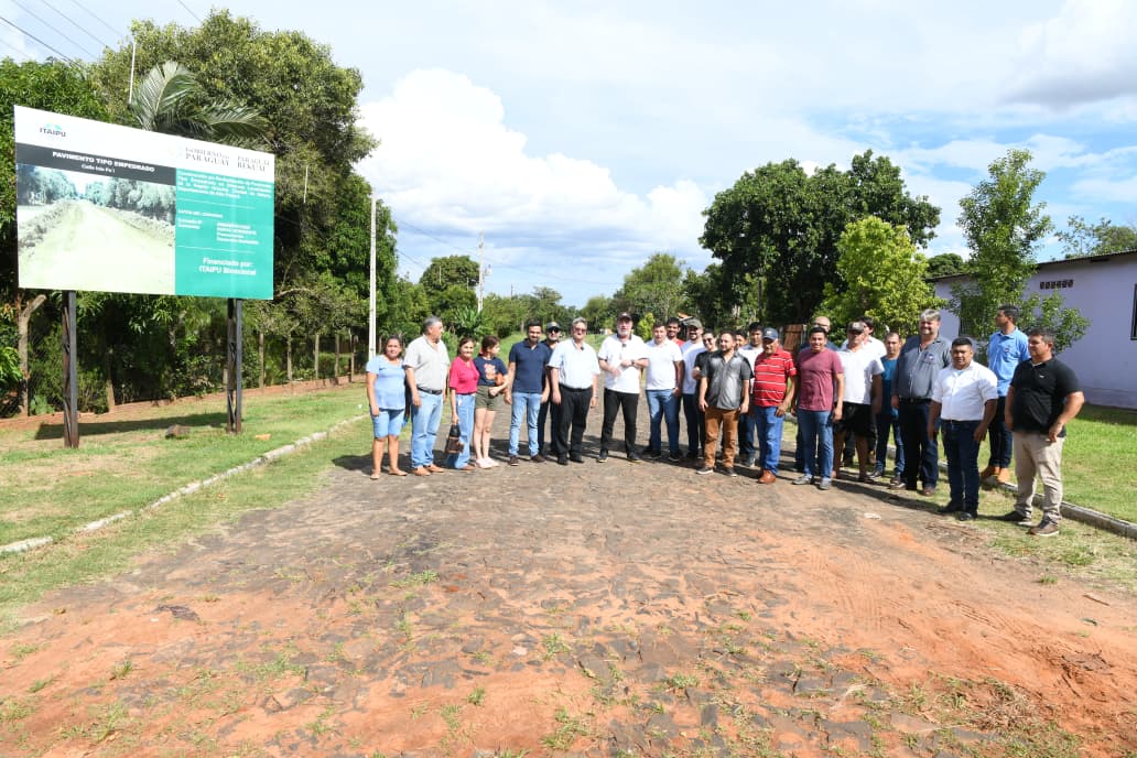 Itakyry mejora su conectividad vial con el Plan 1000 km financiado por ITAIPU