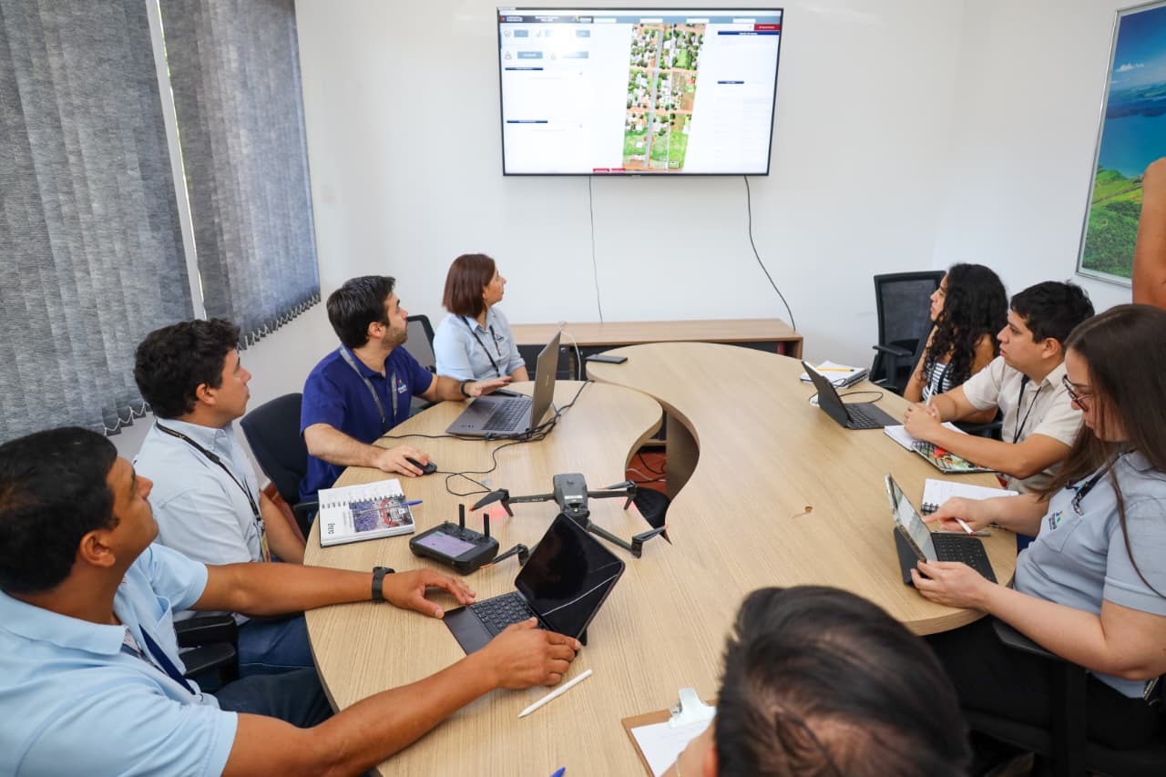 ITAIPU recibe reconocimiento internacional por innovación en Sistema de Información Geográfica