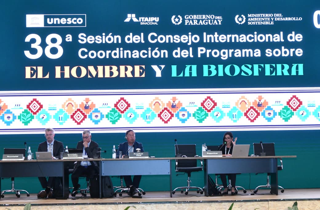 ITAIPU destaca rol de los jóvenes para liderar comunidades sostenibles en evento del MAB-CIC de la Unesco