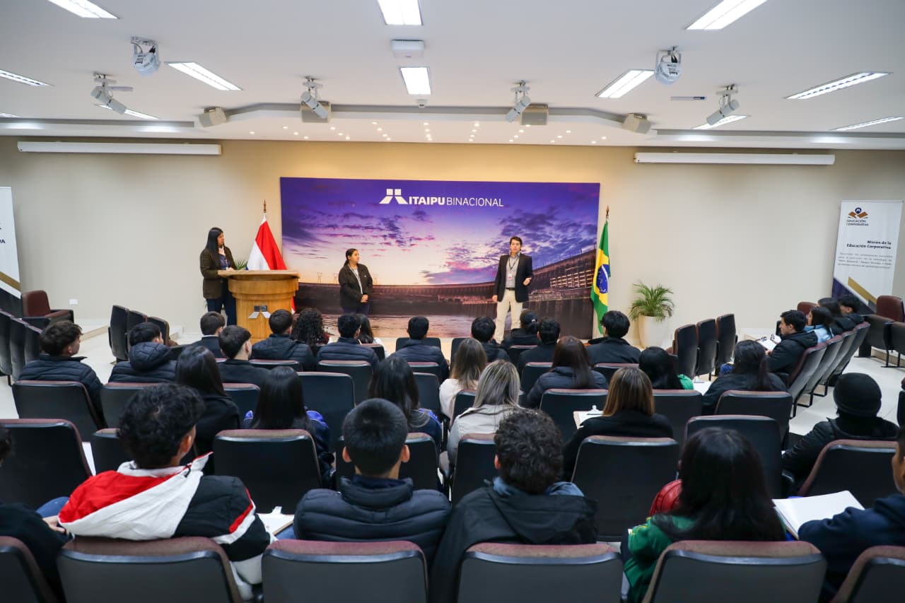 Más de 50 bachilleres técnicos inician hoy pasantía curricular en ITAIPU
