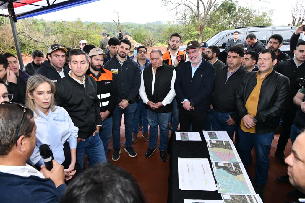 Director de ITAIPU acompaña al presidente Peña en recorrido por las obras del tramo San Cristóbal – O’Leary