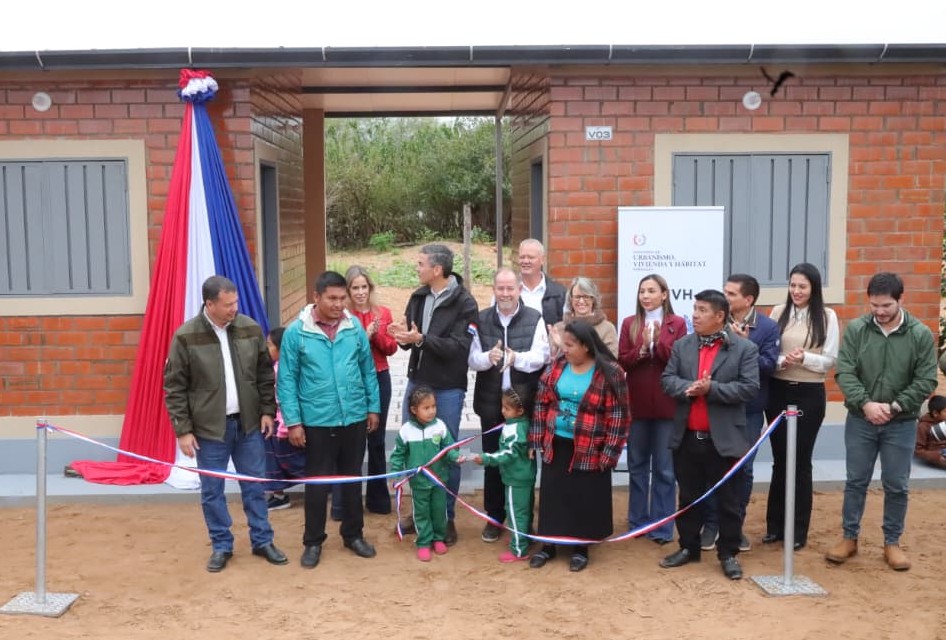 Pueblos originarios del Chaco reciben las primeras viviendas construidas con recursos de ITAIPU