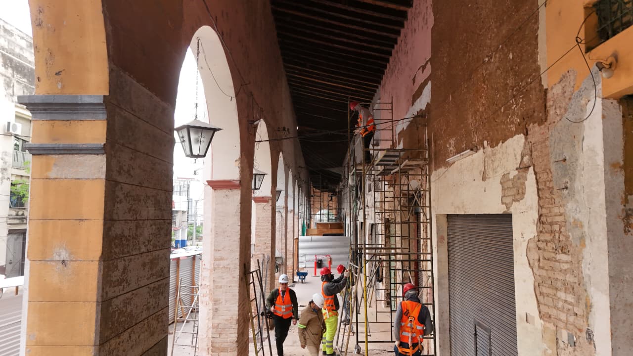 Avanzan los trabajos de restauración y puesta en valor de La Recova, con el apoyo de ITAIPU