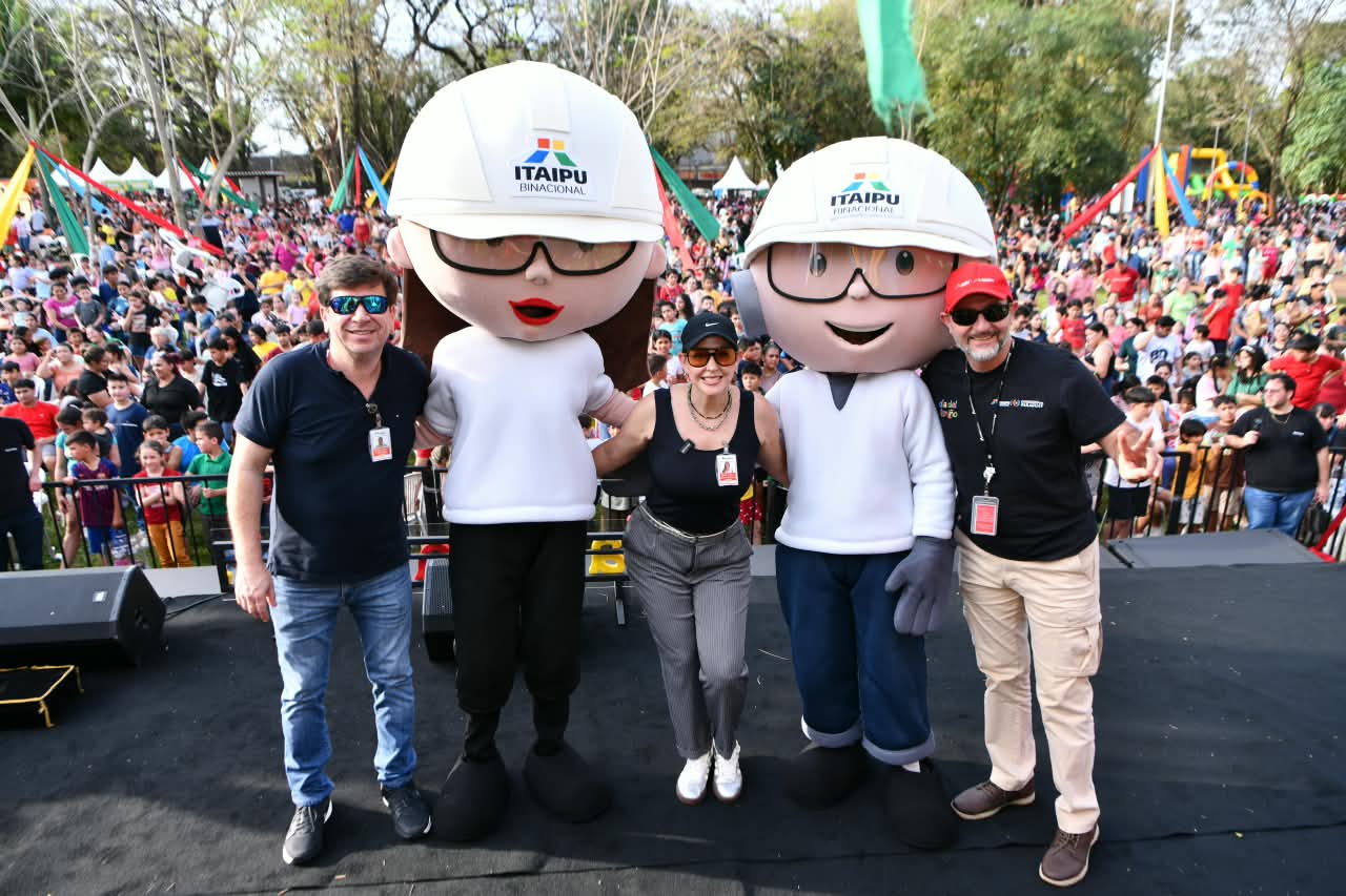Más de 14.000 niños celebraron su día en dos coloridos eventos organizados por ITAIPU