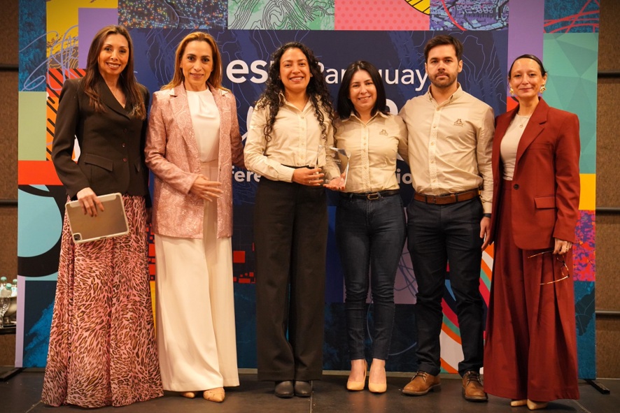 ITAIPU obtiene premio internacional por innovador panel de monitoreo del Plan 1000