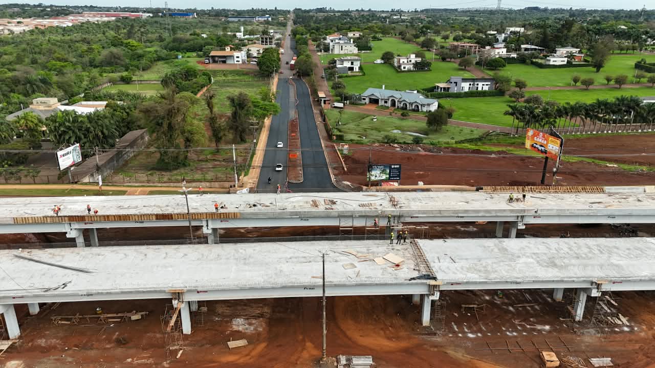 Construcción del viaducto del Km 10 de CDE alcanza 65 % de avance, con financiamiento de ITAIPU