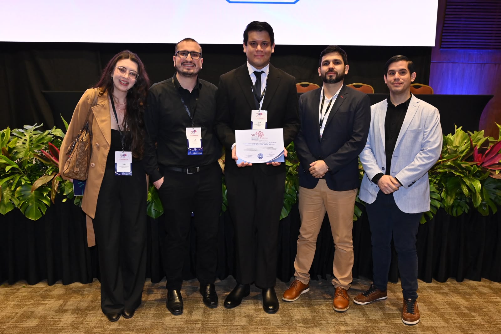 Médicos residentes de la Fundación Tesãi logran primer puesto en Congreso Paraguayo de Neurología