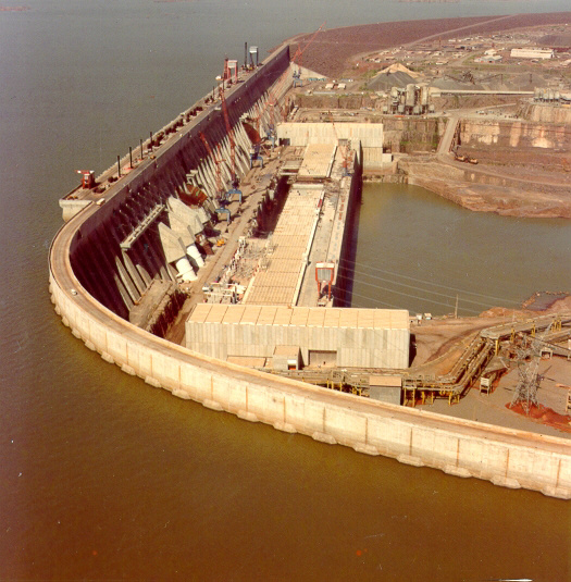 Hace 44 años se realizó la operación que demuestra la seguridad de la presa de ITAIPU