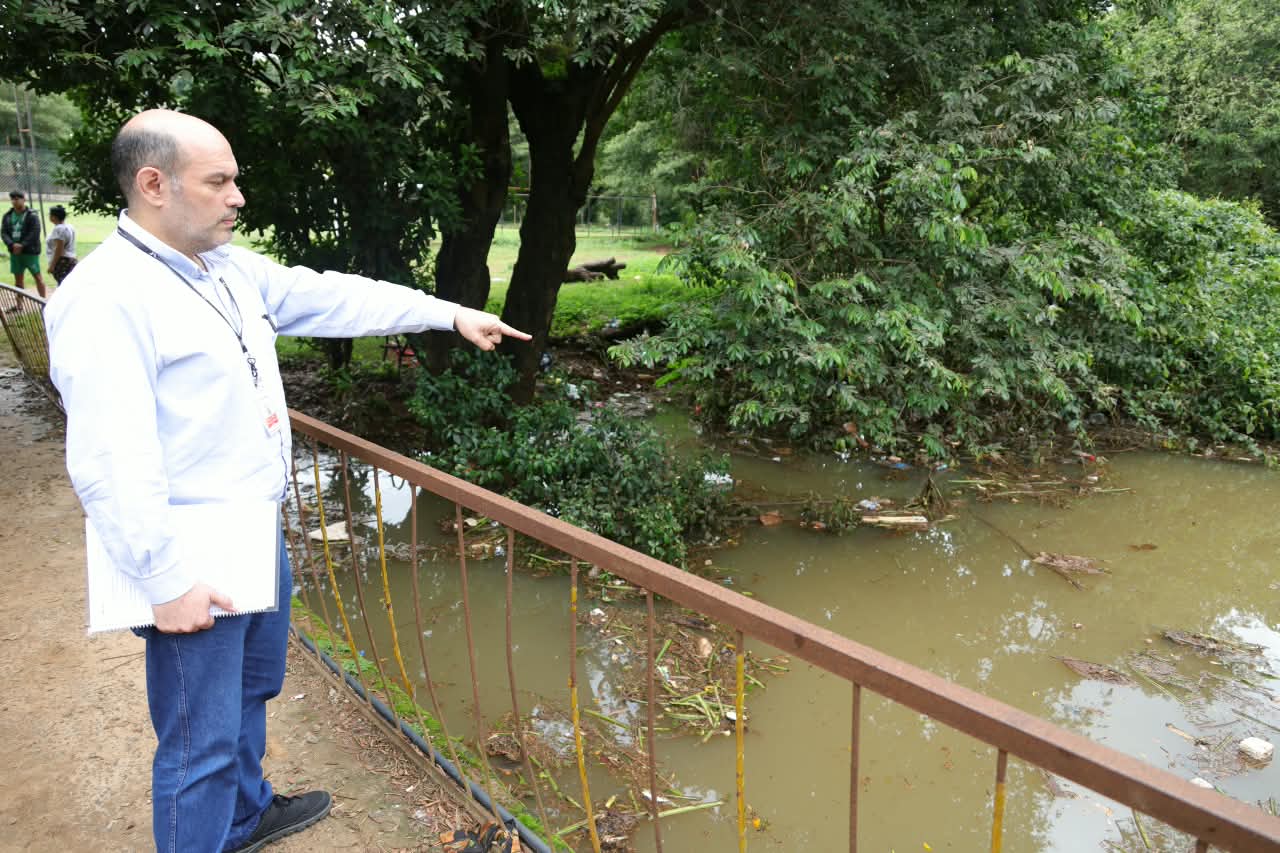 ITAIPU continúa con trabajos de monitoreo de niveles del río Paraná ante posible crecida
