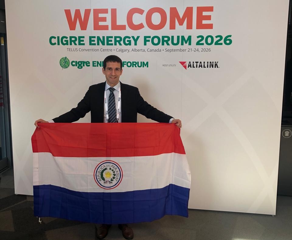 Técnico de ITAIPU presentó estudio sobre la energía solar para abastecer demanda del Paraguay