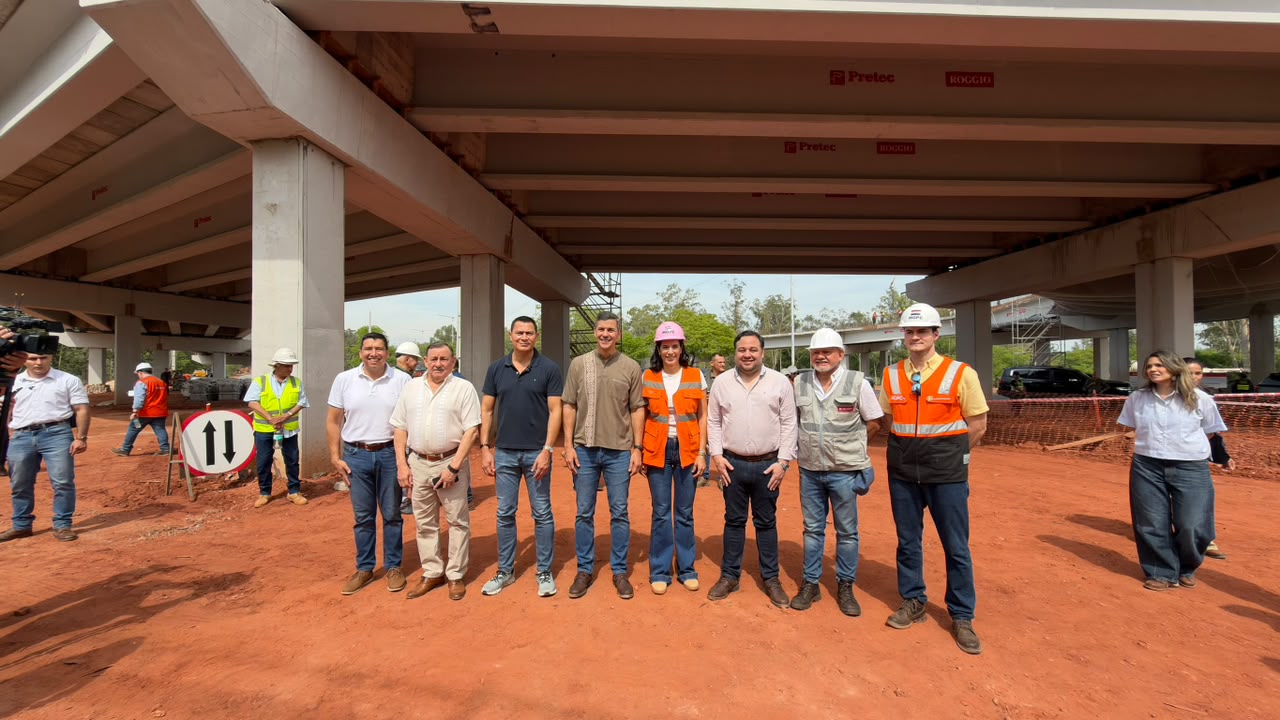 Verifican avance de obras en el corredor vial Las Residentas, financiado por ITAIPU