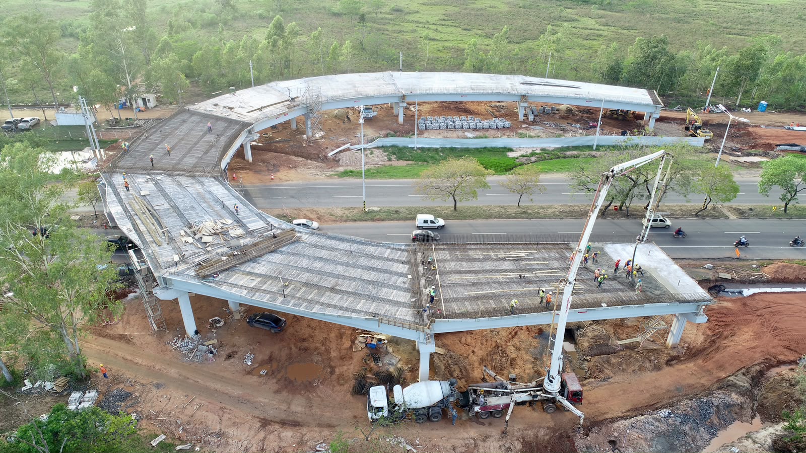 Viaducto del Corredor Vial Las Residentas, que financia ITAIPU, ya supera el 65 % de ejecución